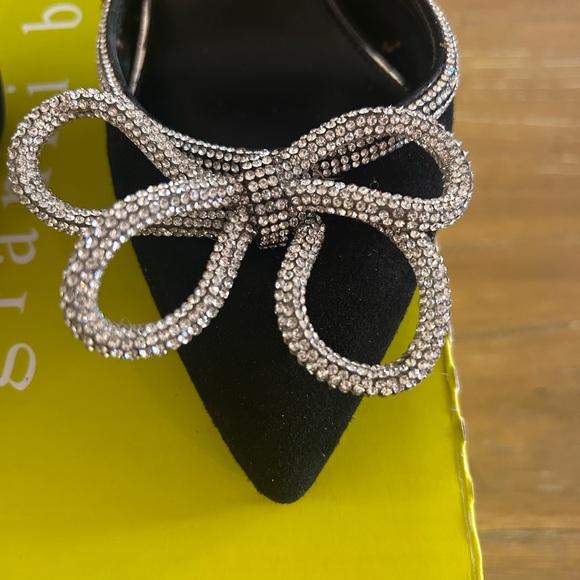 Gianni Bini style Ezlynn black strapped Almost New Condition rhinestone heels - Picture 6 of 13